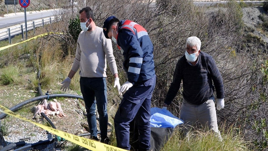 kadin-cesedi-sarampolde-bulundu-bogulma-ihtimali-uzerinde-duruluyor