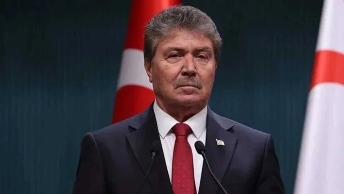 kktc-basbakani-unal-ustel-turkiye-cumhuriyeti-vurgusu-yapti