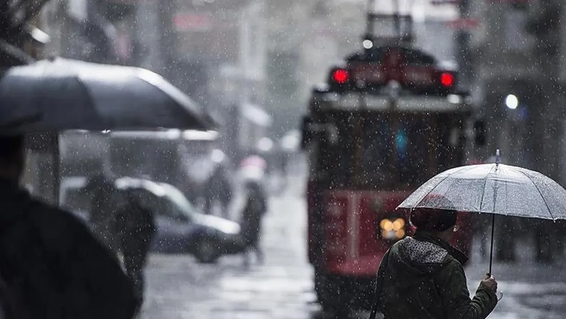 istanbul-da-yeni-hafta-yagisla-basliyor-meteorolojiden-guncel-bilgi