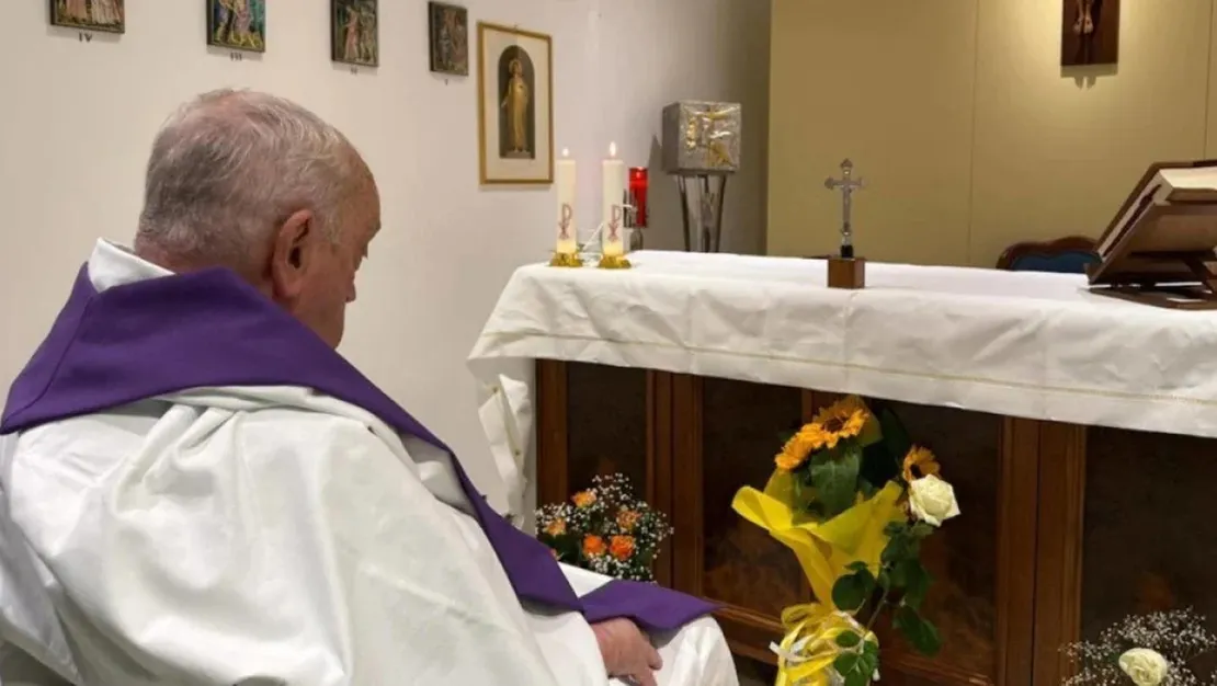 papa-franciscus-tedavi-surecinde-iki-kez-olumden-dondu