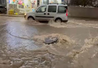 izmir-de-siddetli-firtina-ve-saganak-etkisi