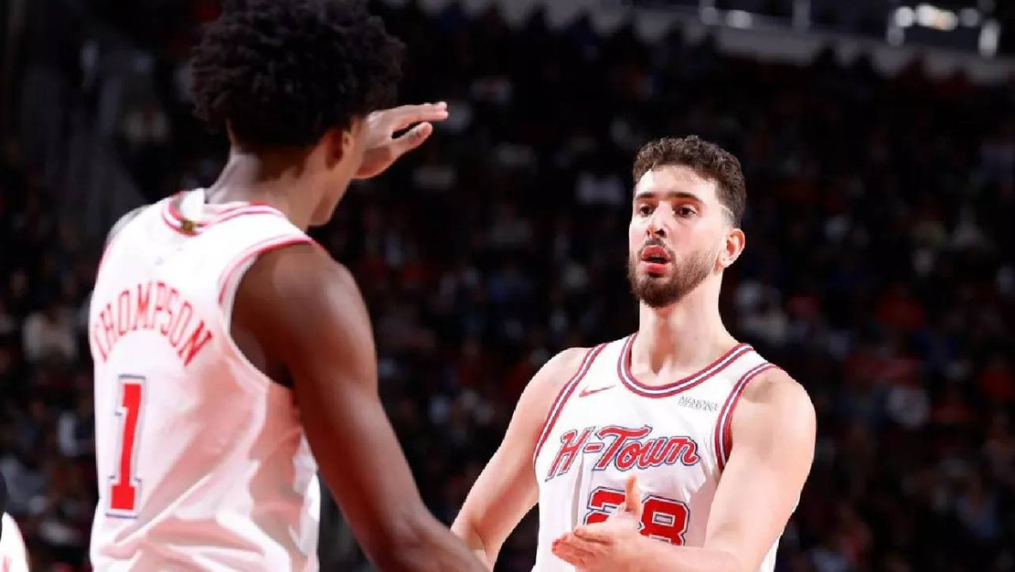 alperen-sengun-houston-rockets-i-zaferle-tasidi